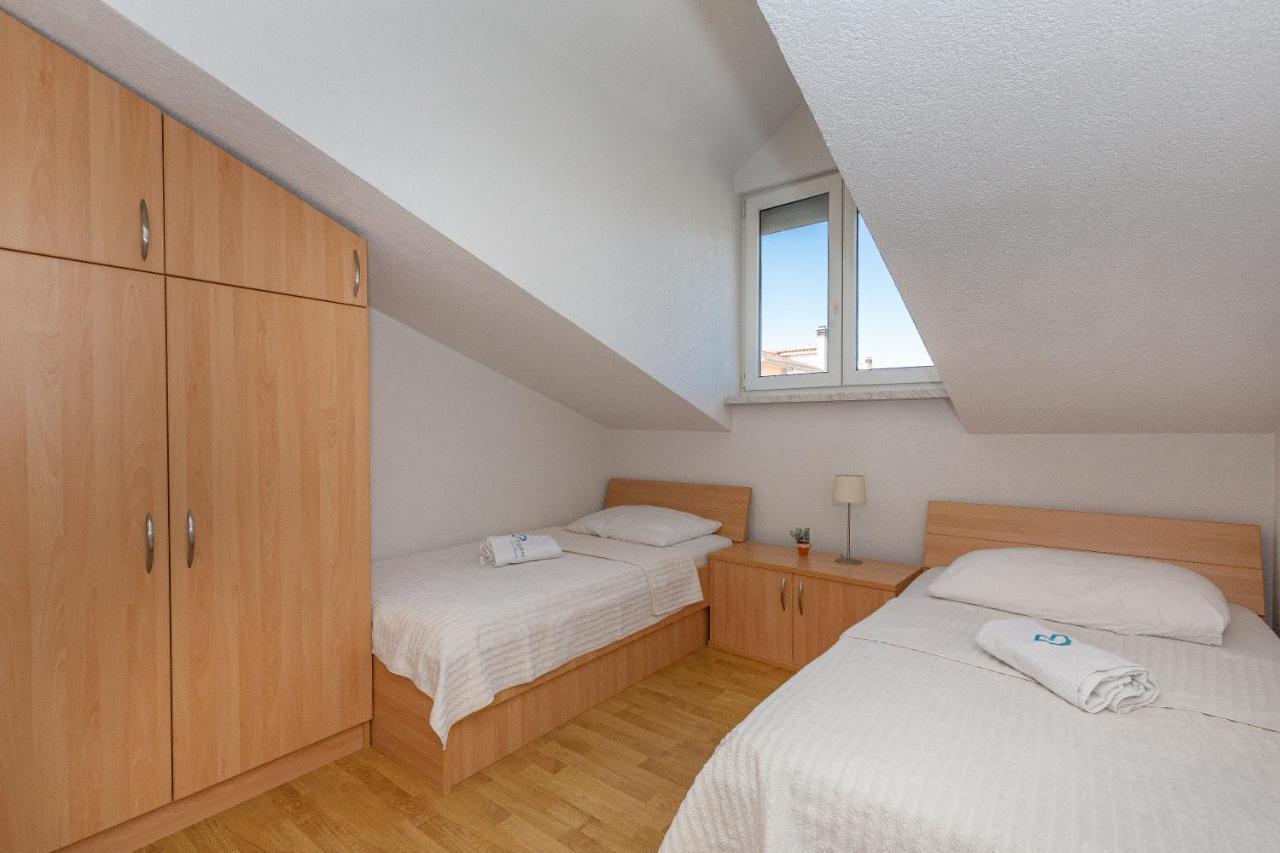 Apartments Dalmata Биоград-на-Мору Экстерьер фото