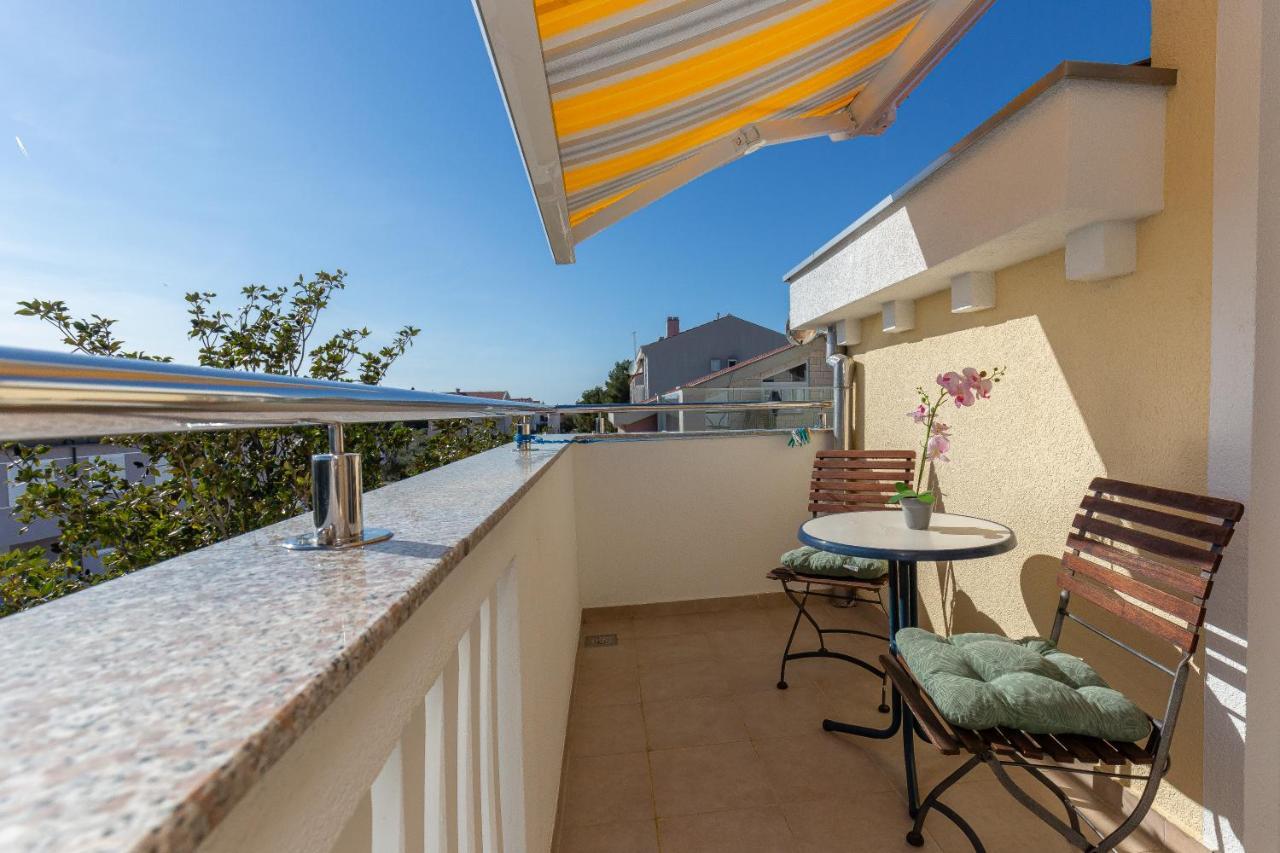Apartments Dalmata Биоград-на-Мору Экстерьер фото