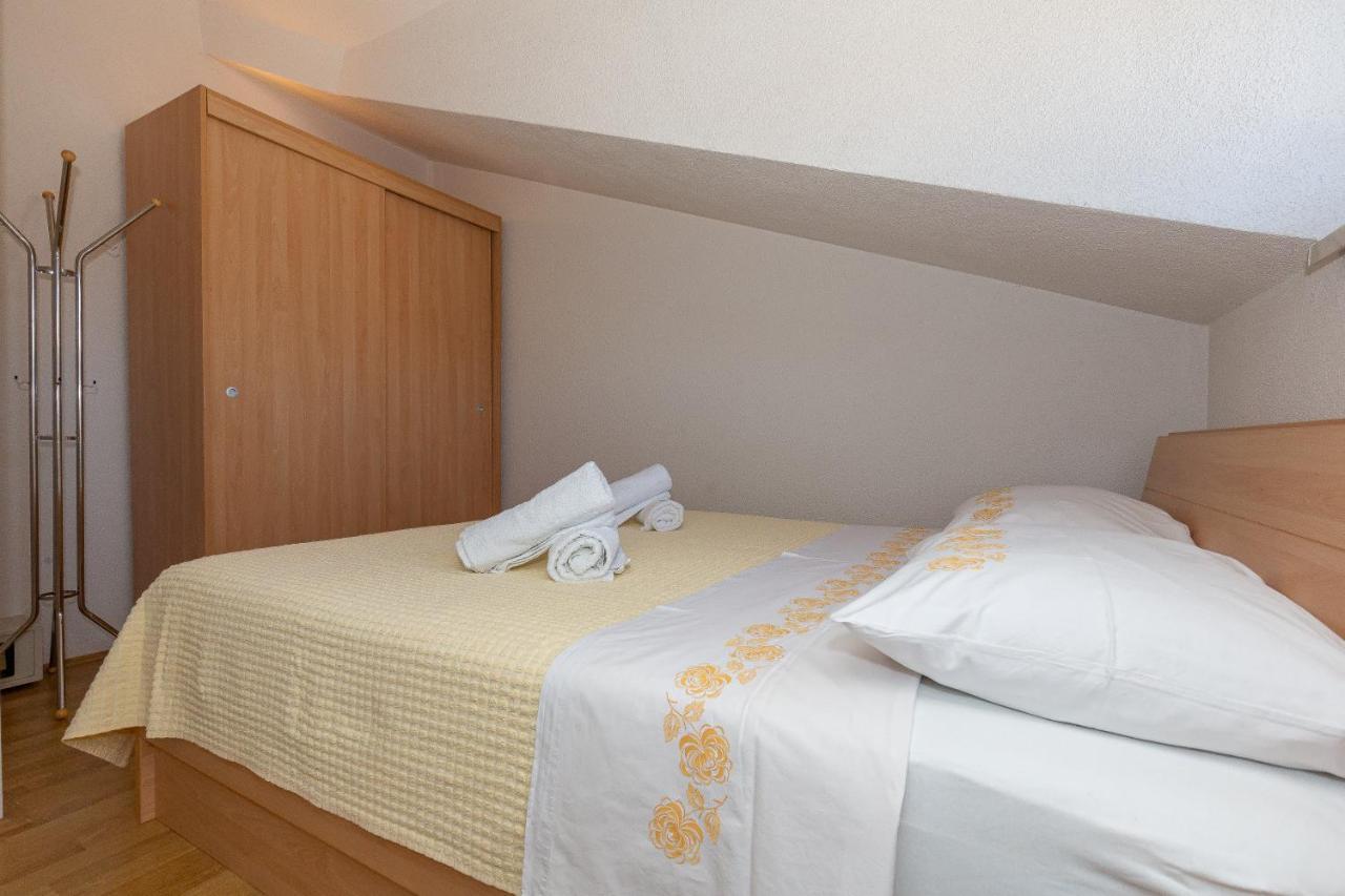 Apartments Dalmata Биоград-на-Мору Экстерьер фото