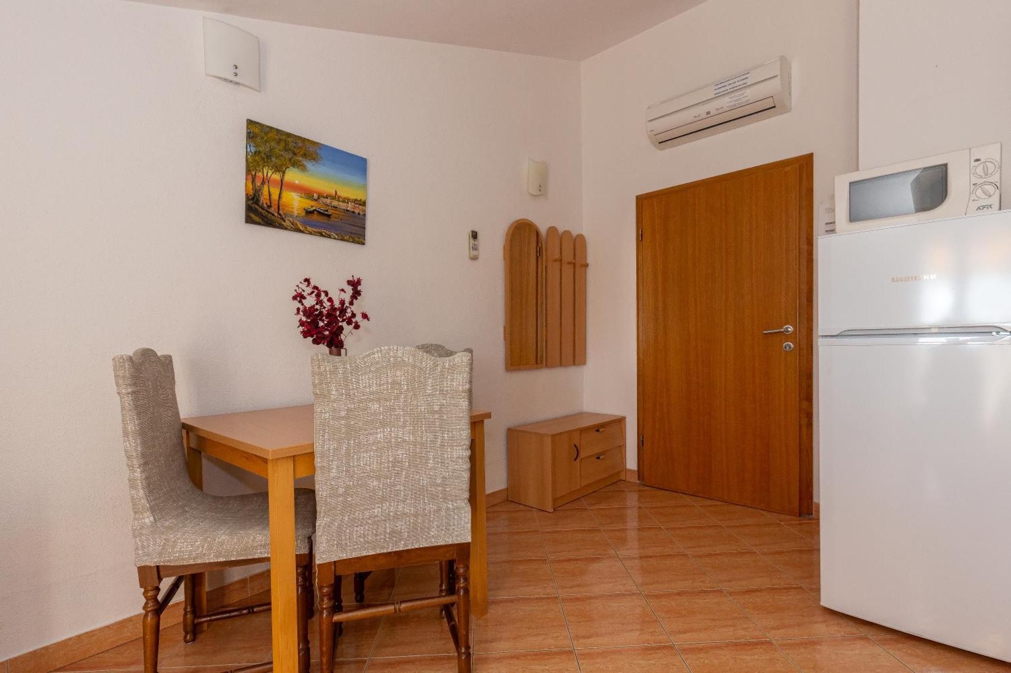 Apartments Dalmata Биоград-на-Мору Экстерьер фото