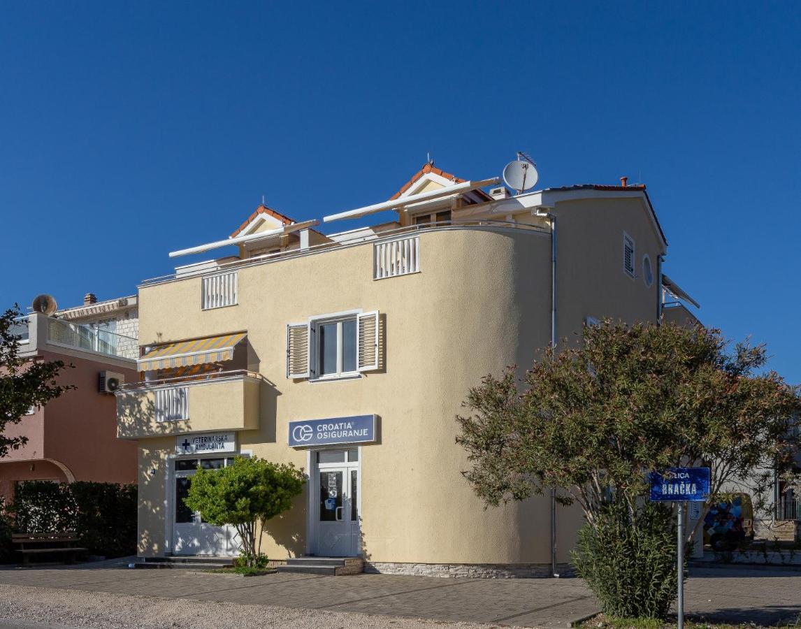 Apartments Dalmata Биоград-на-Мору Экстерьер фото